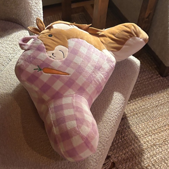 Horse Shaped back Pillow with Pink Checkered Design - Picture 8 of 8